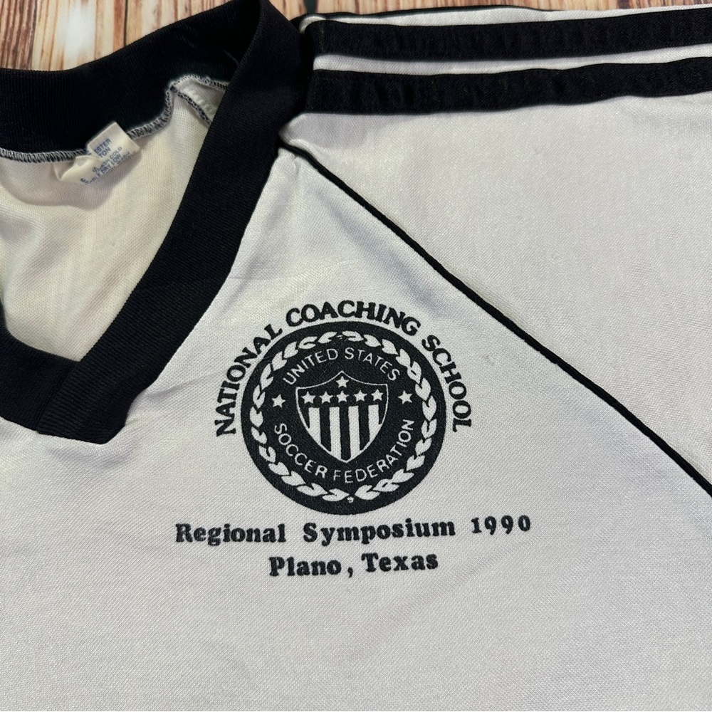 Vintage 90s Adidas National Coaching School Tshirt Size Medíum - Picture 2 of 16